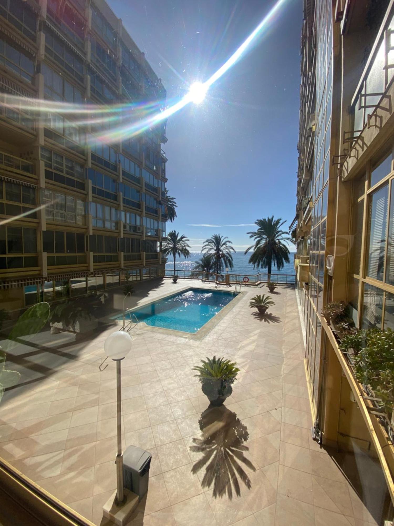 Marbella Beachfront Edificio Mayoral Primera Linea De Playa Y Centro Ciudad Con Barco Opcional エクステリア 写真