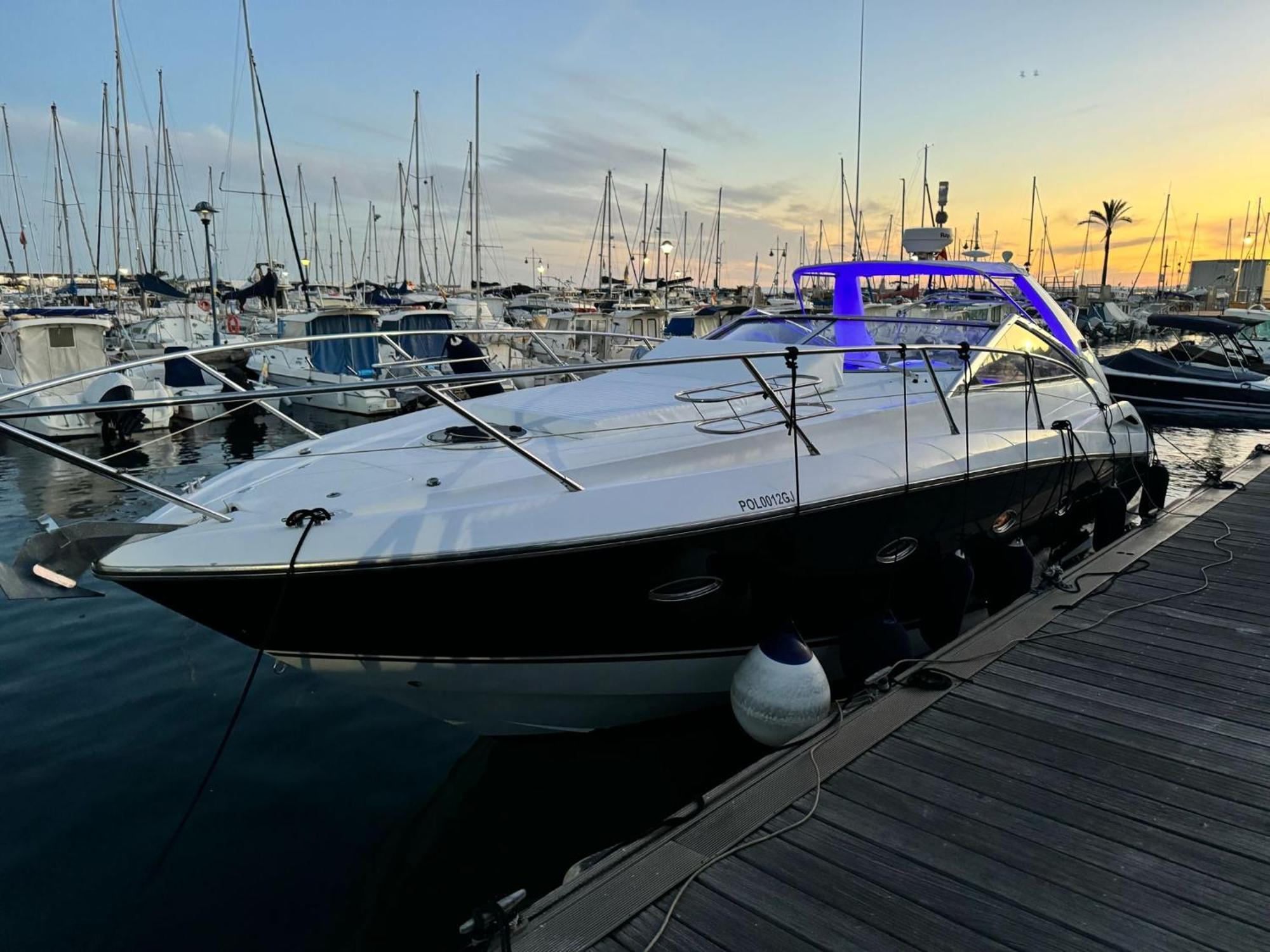 Marbella Beachfront Edificio Mayoral Primera Linea De Playa Y Centro Ciudad Con Barco Opcional エクステリア 写真